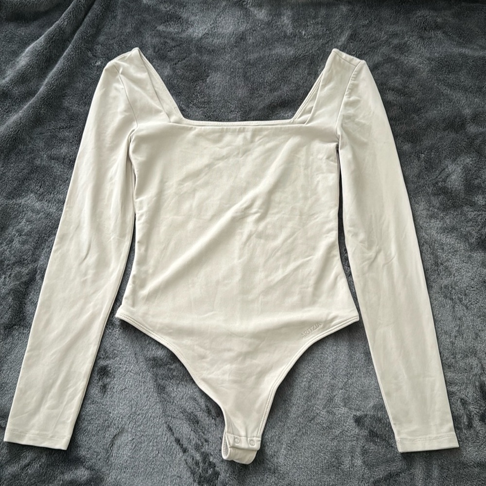 Contour Longsleeve Bodysuit
